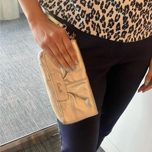 Coach Wristlet in Silver/Gold Depending on Lighting - Picture 13 of 13